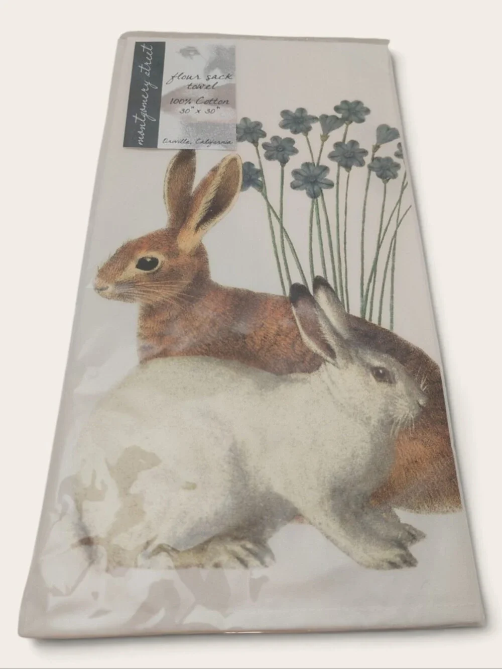 NEW Flour Sack Cotton Towel Bunny Print White Floral Rabbit Baking Giftable